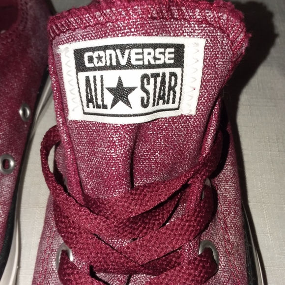 Converse Chuck Taylor All Star Shoes Ox Low Top Maroon Silver Women's Size 6 EUC - Picture 7 of 13